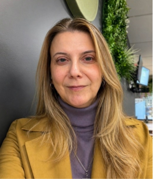 Dr Ana Lusicic
